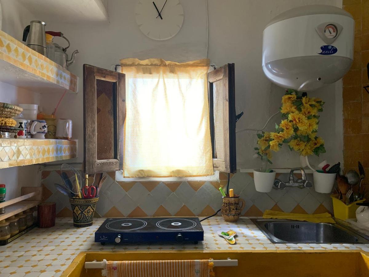 Hathor ,Casa Marroqui Con Dos Terrazas En La Medina Antigua , Ideal Parejas!! Wifi!! Asilah Buitenkant foto