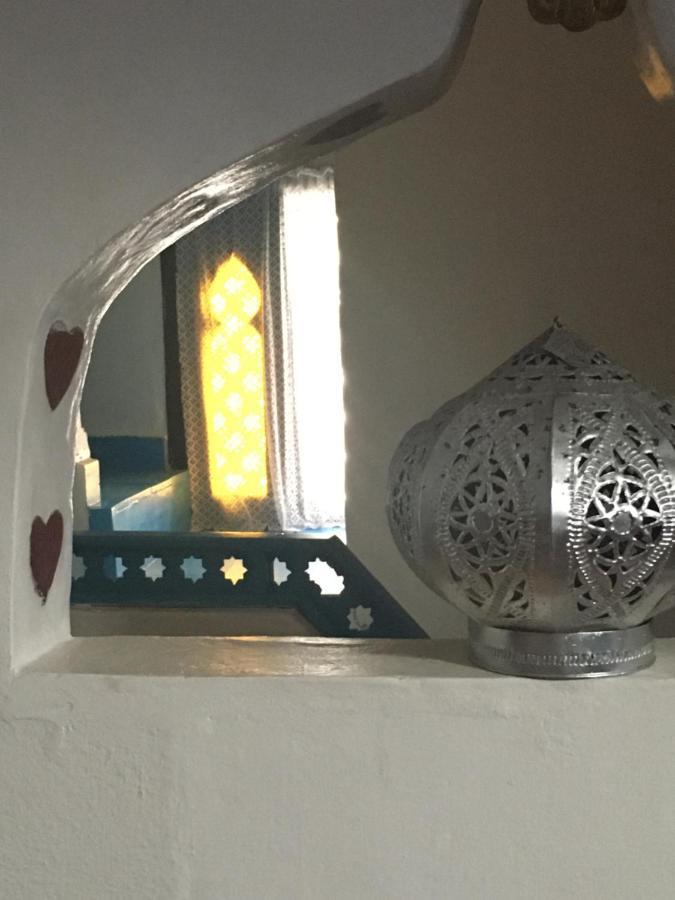 Hathor ,Casa Marroqui Con Dos Terrazas En La Medina Antigua , Ideal Parejas!! Wifi!! Asilah Buitenkant foto