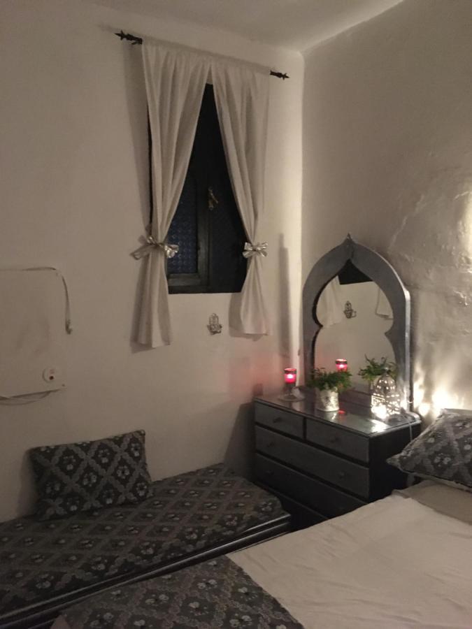 Hathor ,Casa Marroqui Con Dos Terrazas En La Medina Antigua , Ideal Parejas!! Wifi!! Asilah Buitenkant foto